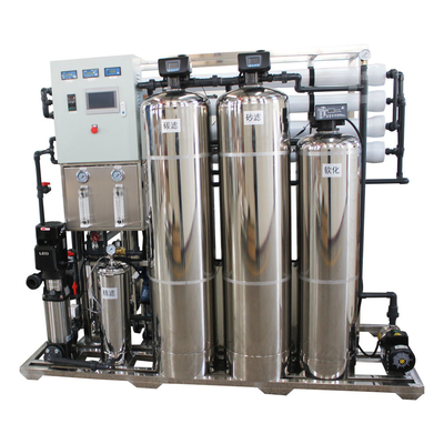 2000L/Hr逆浸透システムは飲む供給のための98%の塩TDSを取除く